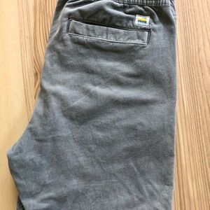 Men's Vuori Optimist Corduroy Shorts light green/gray